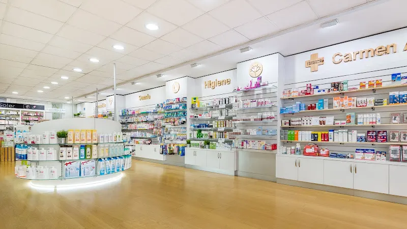 Farmacia Carmen de Juan Aguiló. Dermocosmetica, Test VIH, veterinaria, formulación magistral