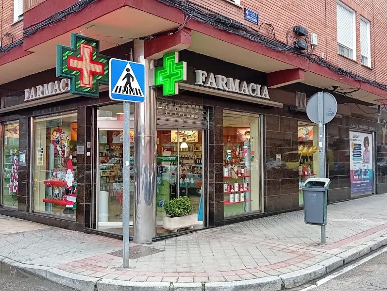 Farmacia La Rubia (Ldo. Javier Rguez. Carrascal)
