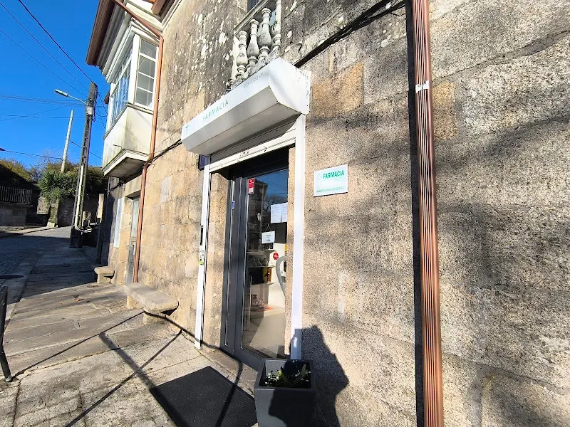 Casal Tacón Fernando - Farmacia en Vilagarcía de Arousa - foto 2