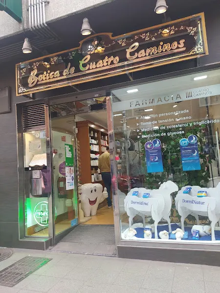 Farmacia Botica De Cuatro Caminos - Farmacia en Gijón - foto 2