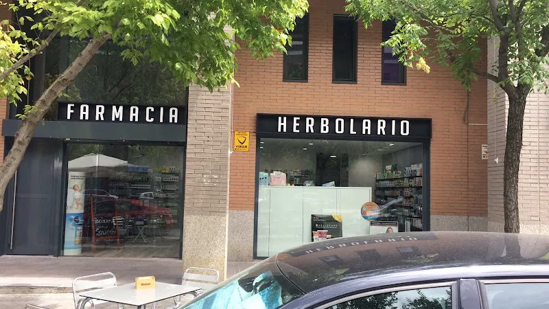 Farmacia Villaverde Los Rosales - Farmacia en Madrid - foto 2