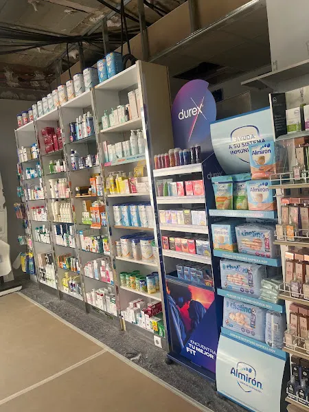 Farmacia Pino Montano Ldo. Joaquín Venegas Reyes