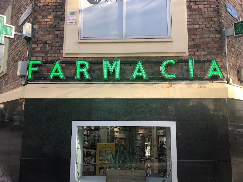 Farmacia Molina 58 - Farmacia en Madrid - foto 2