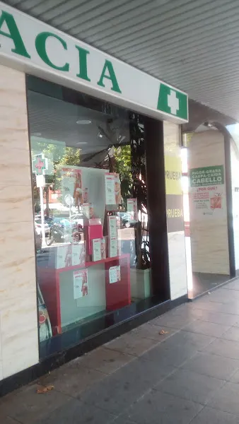 Farmacia Eusebio Martín Domínguez - Farmacia en Fuenlabrada - foto 2