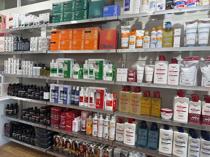 FARMACIA AGUACATE. Ldos. Luis Aguinaco y Belén Chaparro - Madrid