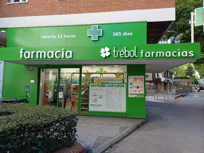 Farmacia Trébol Chamartín - Farmacia en Madrid - foto 2