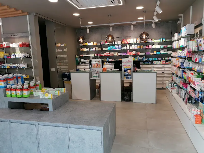 Farmacia David Estevez - Farmacia en Madrid - foto 2