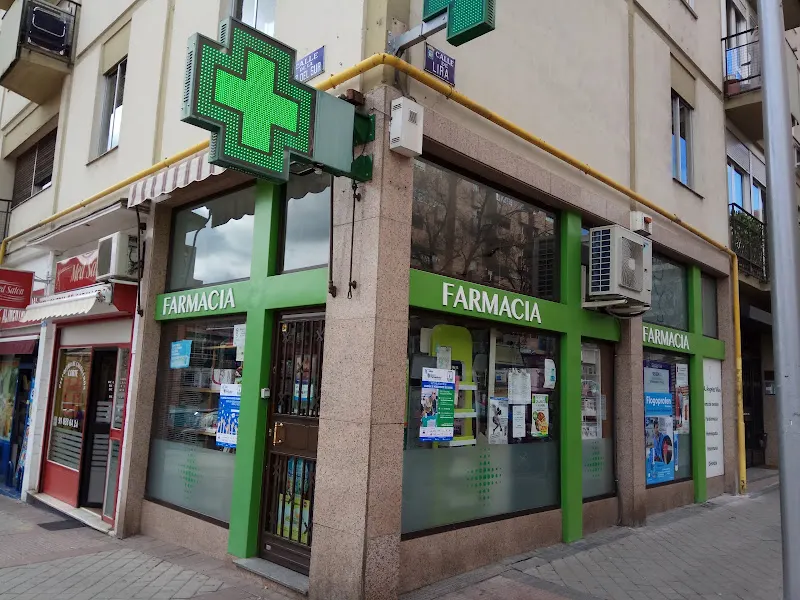 Farmacia Lira - Farmacia en Madrid - foto 2