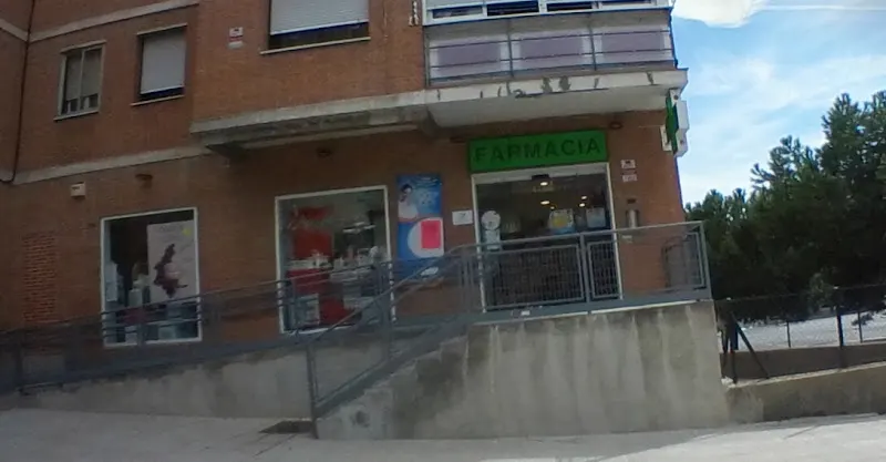 Farmacia Tricolore - Farmacia en Madrid - foto 2