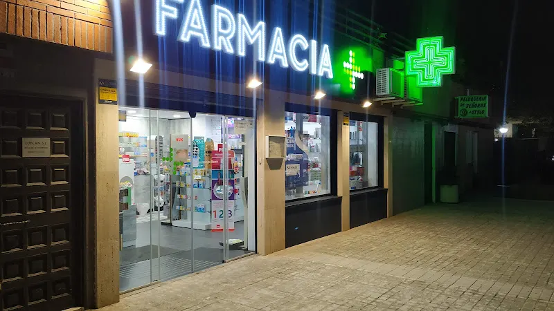 Farmacia Mangas Blanco - Farmacia en Madrid - foto 2