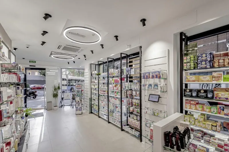 Farmacia Embajadores 122