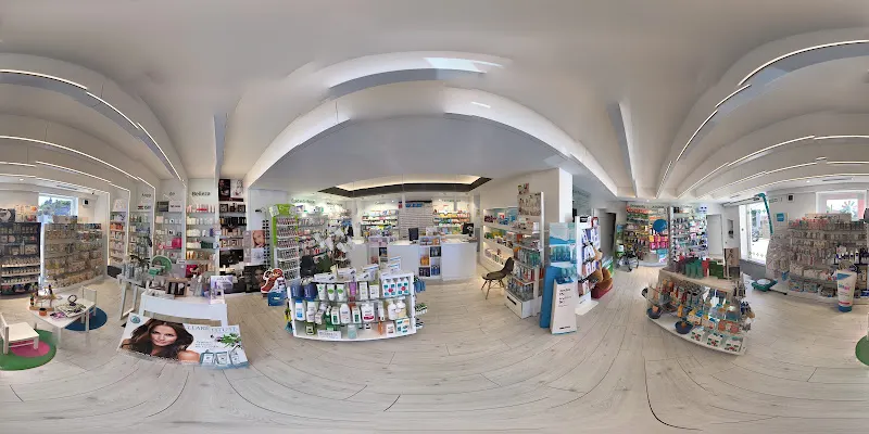 Farmacia Rebullón (Lda. Leonides Vázquez Fernández y Lda Alba Erea Rodríguez Vázquez)) - Mos