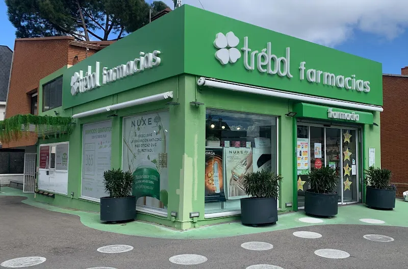 Farmacia Trébol San Jaime - Farmacia en Pozuelo de Alarcón - foto 2