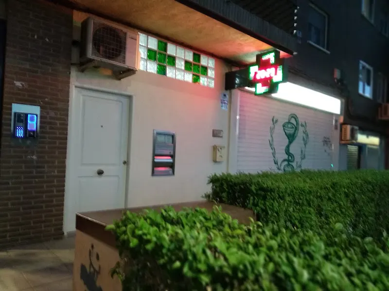 Farmacia María Angela Zabalza Albero - Farmacia en Mostoles - foto 2