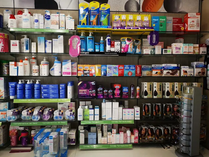 Farmacia Carmen Molina - Farmacia en Boadilla del Monte - foto 2