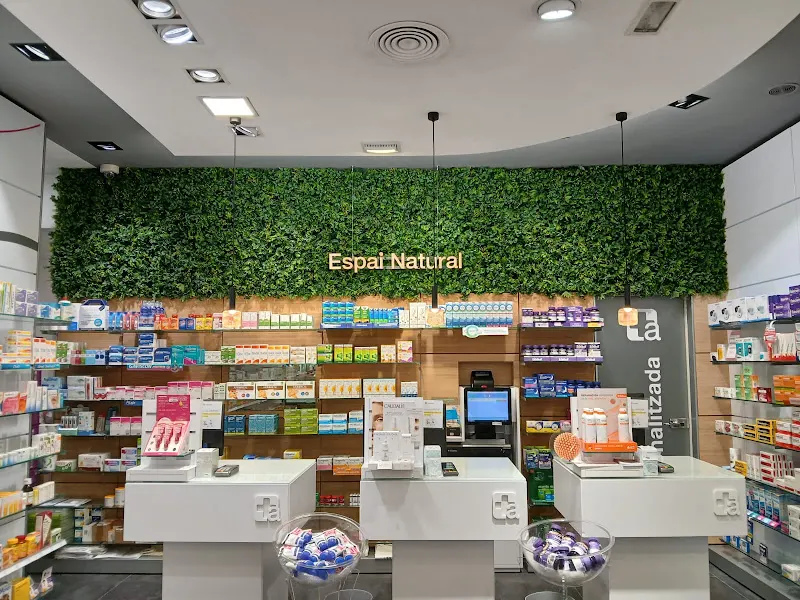 Farmàcia Antonijuan - Farmacia en Cervera - foto 2