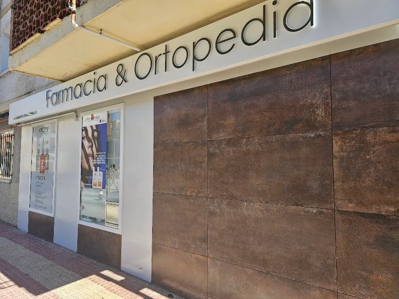 FARMACIA ORTOPEDIA LEGANES 12H - NIEVES MIJIMOLLE CUADRADO - Farmacia en Leganés - foto 2