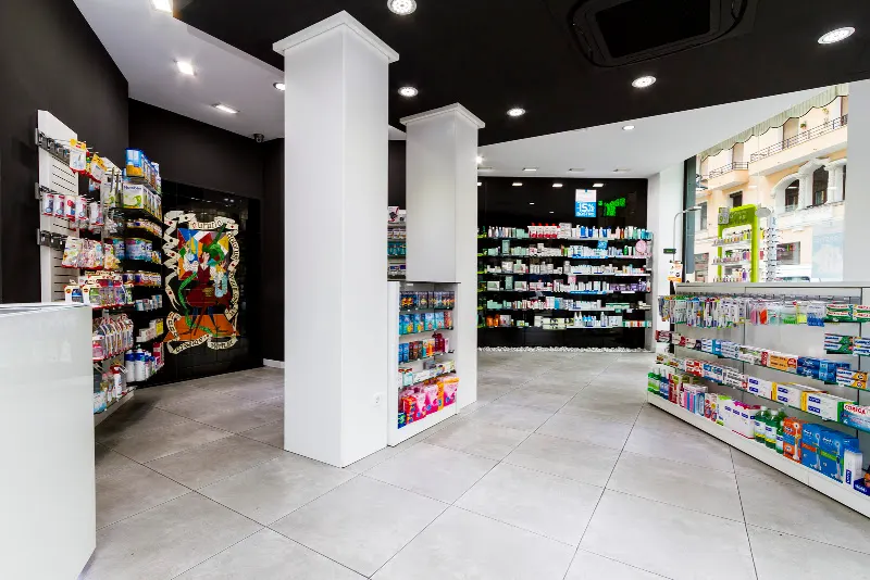 Farmacia Chamberí - Ldo. Mario Esquivias | Farmacia y parafarmacia en Madrid - Farmacia en Madrid - foto 3