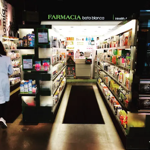 Farmacia BATA BLANCA - Expertos En Salud Y Cosmetica - MAJADAHONDA