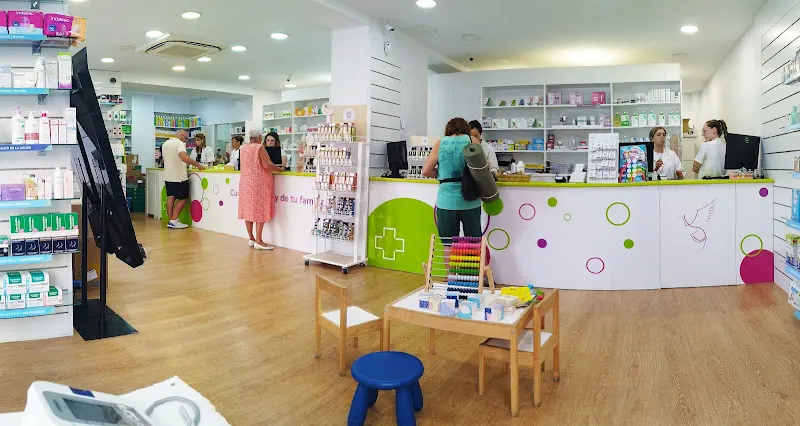 Farmacia la Paloma - Farmacia en Madrid - foto 2