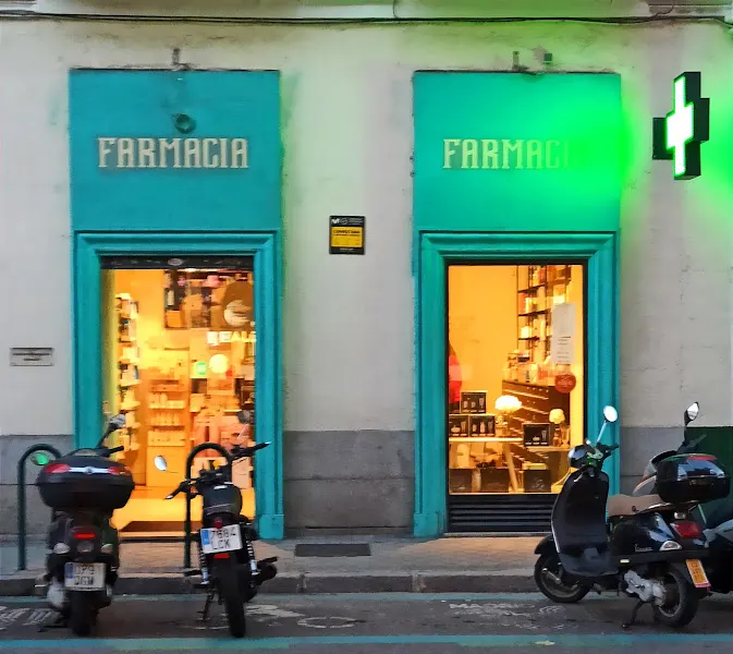 Farmacia Fernando VI - Farmacia en Madrid - foto 2