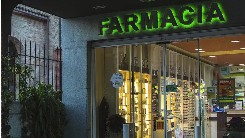 Farmacia Capuchinas - Pinto