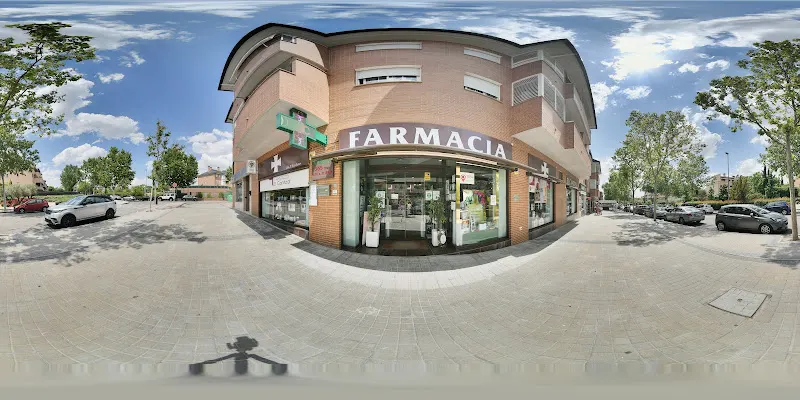 Farmacia El Cantizal - Farmacia en Las Rozas - foto 2