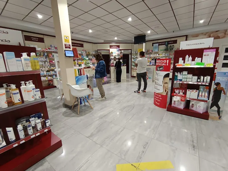 FARMACIA LUMBRERAS