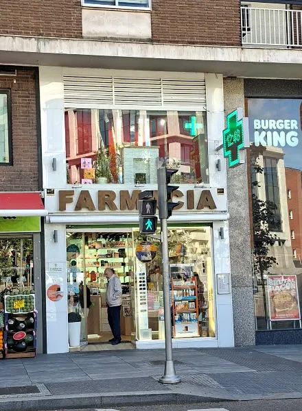 Farmacia Cristina Sanz - Farmacia en Madrid - foto 2