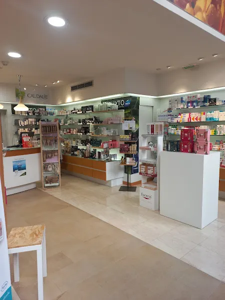 Farmacia Gastón Lujanbio - Farmacia en Ansoáin - foto 2