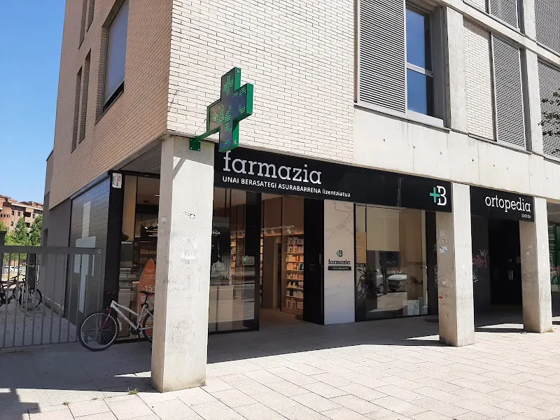 Farmacia Unai Berasategi 8 de marzo - Farmacia en Vitoria-Gasteiz - foto 2