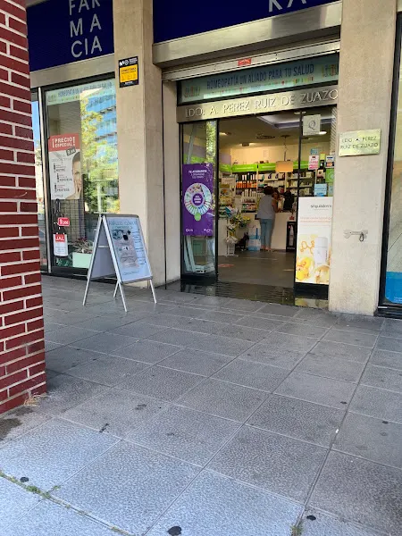 Farmacia "Ldo. Arkaitz Pérez Ruiz de Zuazo " - Farmacia en Vitoria-Gasteiz - foto 2