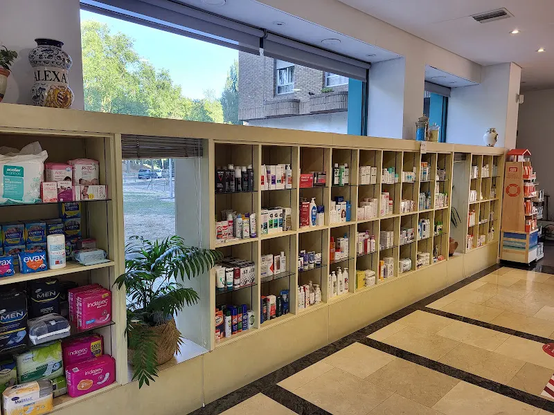 Farmacia de Aranzabela - Laboratorio de formulación magistral-Titular María Natividad Suárez Bugallo - Vitoria-Gasteiz
