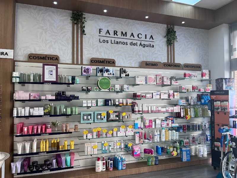 Farmacia Llanos del águila. Lda.Rosa Mª Martín. Albacete - Farmacia en Albacete - foto 2
