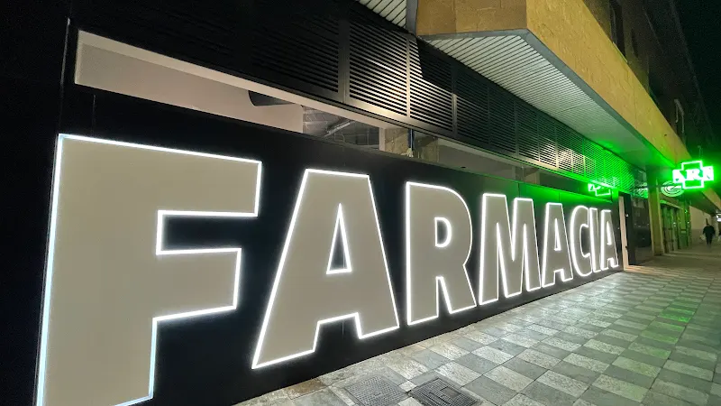 Farmacia Paseo de la Cuba