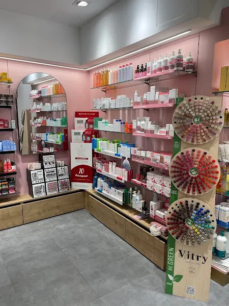 ALMIA FARMACIA - Gda. Almudena Fernández Martínez