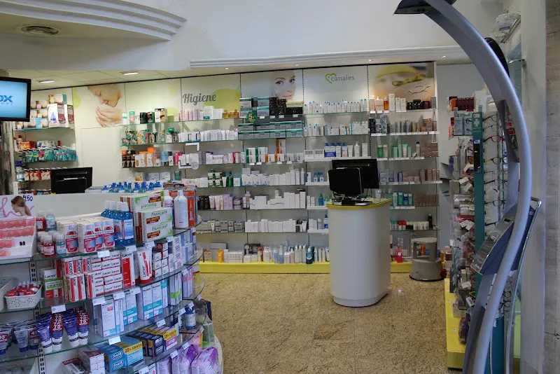Farmacia Canales Sanz - Farmacia en Alicante - foto 3