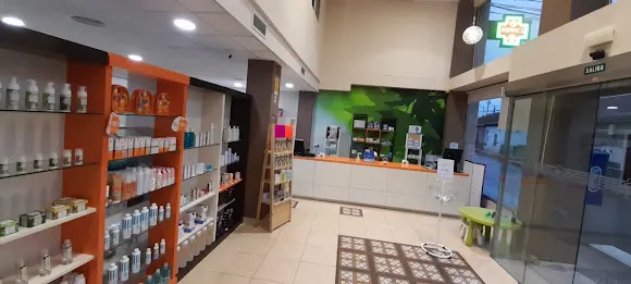 FARMACIA AKOS LDA. ALBORADA MARTINEZ PACHECO