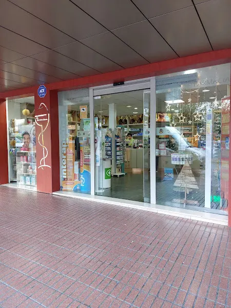 Elisa Llorca Llinares - Farmacia en Benidorm - foto 2