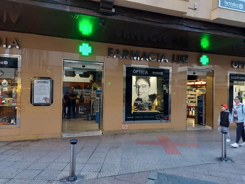 Farmaluz - Farmacia en Benidorm - foto 2