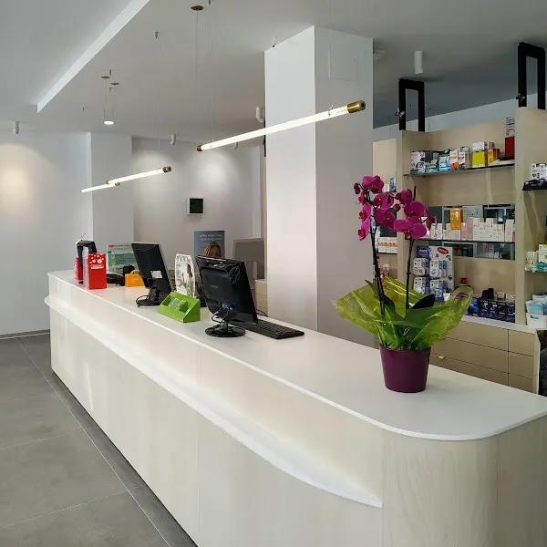 Farmacia Mónica Ibáñez Rodríguez