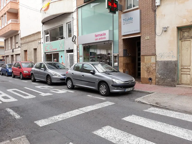 Antonia Farmacia San Antonio - Santa Pola