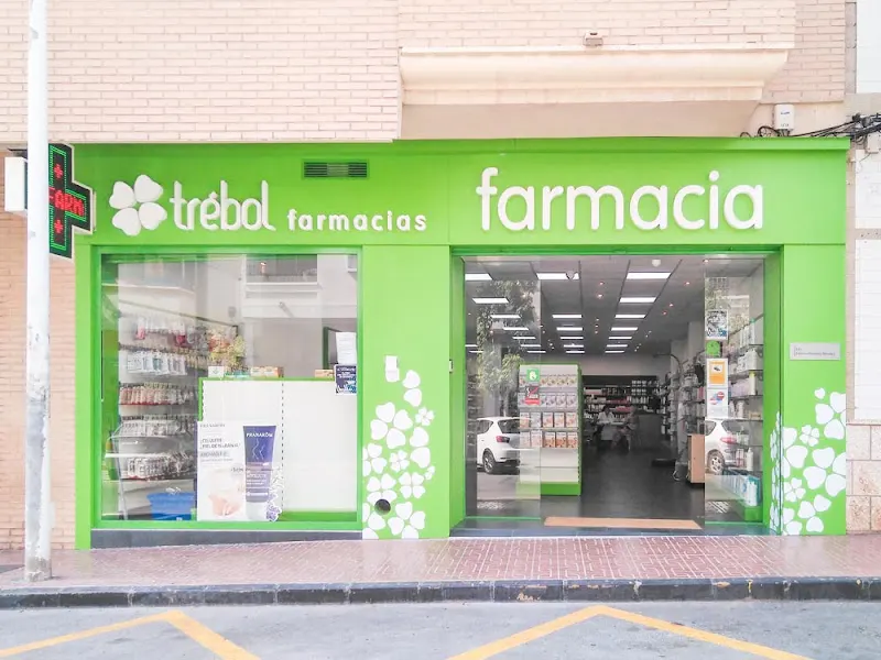 Farmacia Trébol Torrevieja - Farmacia en Torrevieja - foto 2