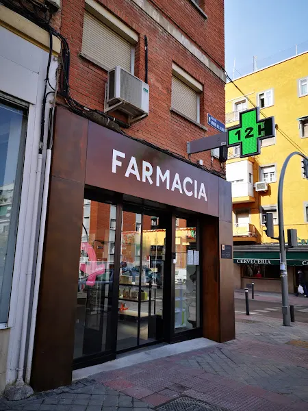 Farmacia Cruz Vera - Farmacia en Madrid - foto 2