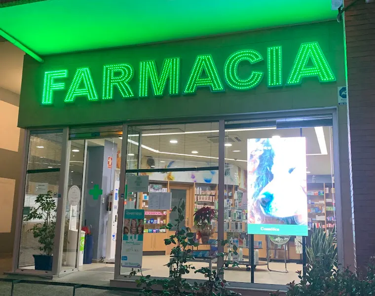 Farmacia Iván Bernardo Fernández - Farmacia en Avilés - foto 2