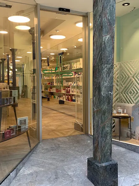 Farmacia La Fruta - Farmacia en Avilés - foto 2