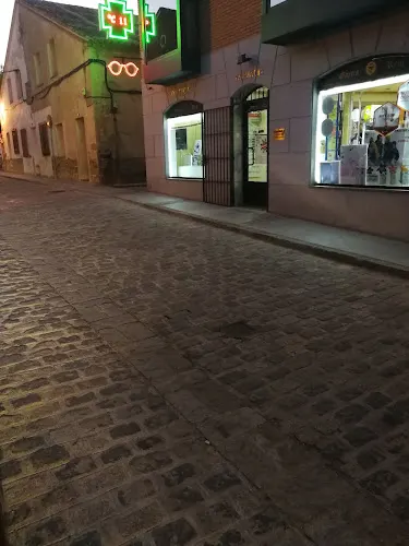 FARMACIA-OPTICA Garcia Reig - El Tiemblo