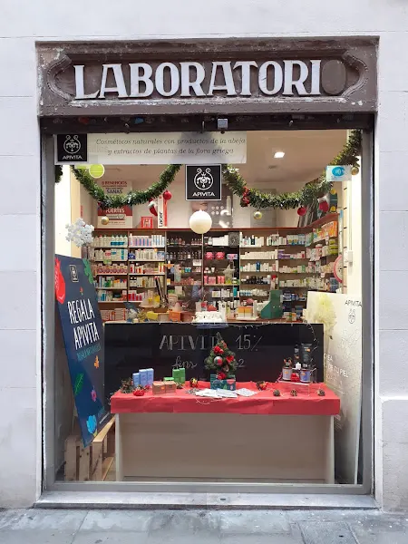 Farmàcia Laura Sagarra - Farmacia en Barcelona - foto 2