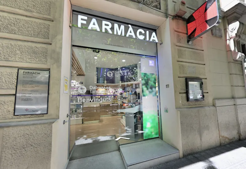 Farmacia Dalmases - Farmacia en Barcelona - foto 3
