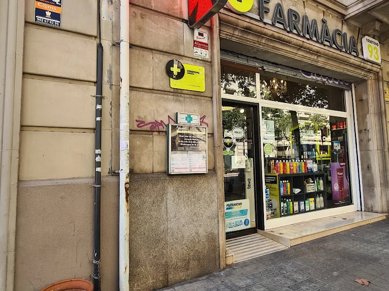 Farmàcia Casanova - Farmacia en Barcelona - foto 2